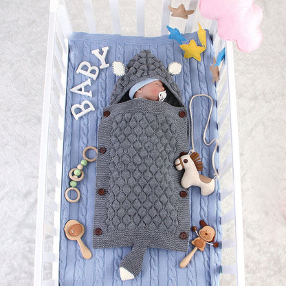 Cute shape solid color newborn anti-kick quilt